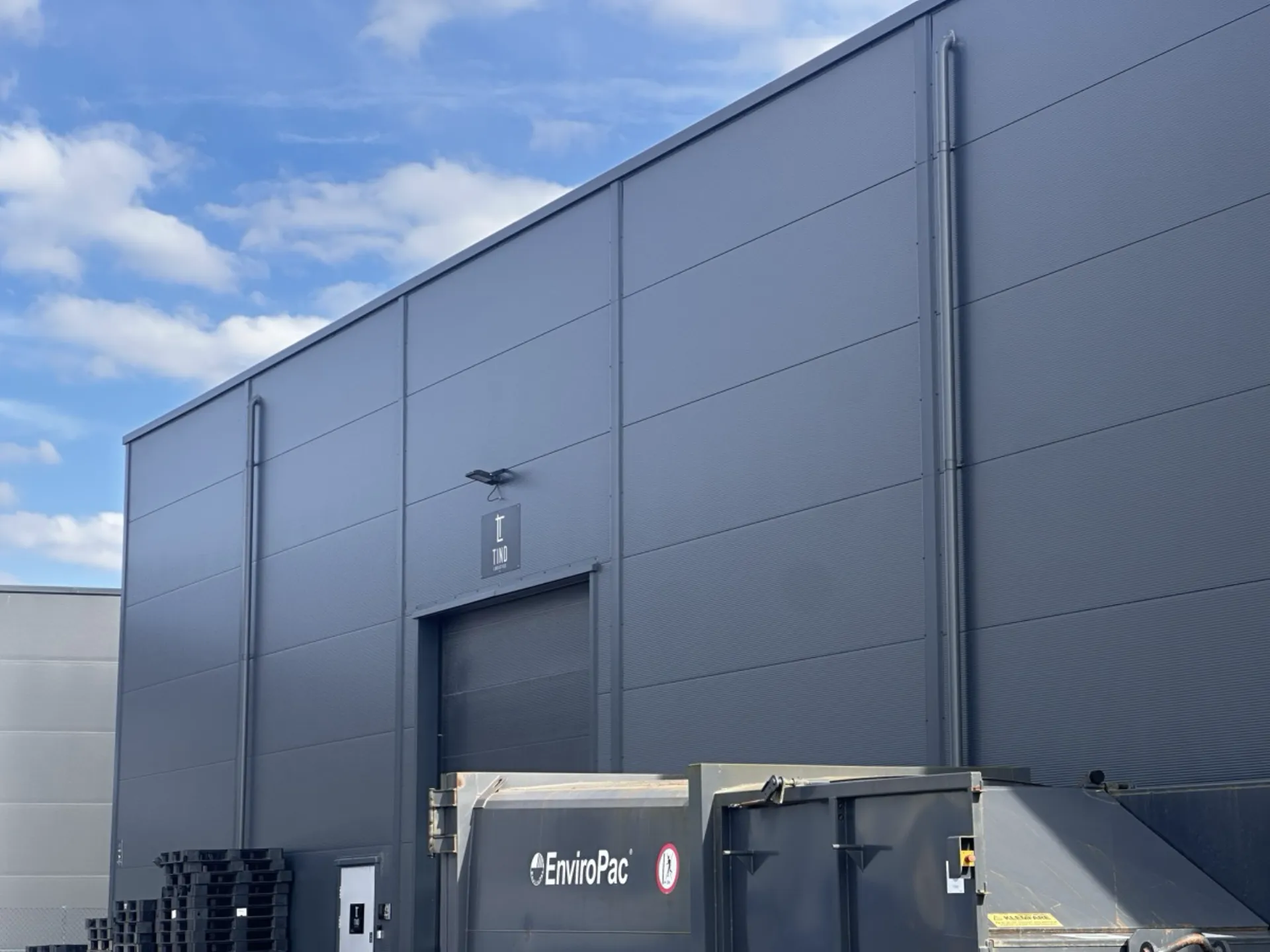 Tind Logistics lagerbygning utenfra